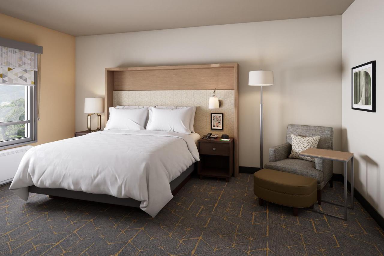 Hotel & - By Ihg 3*