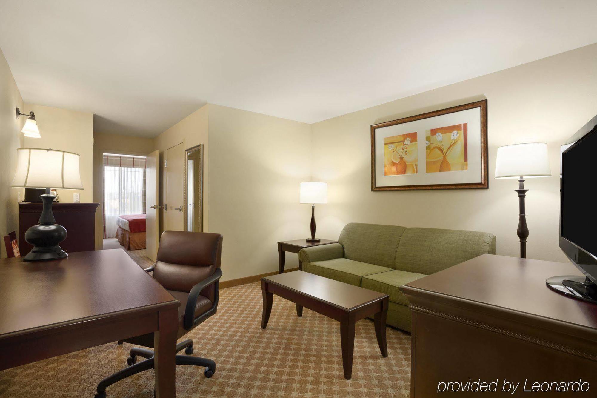 Hotel & - By Ihg 3*